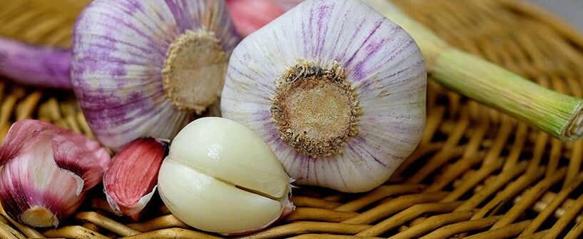 L'ail complète le traitement complexe de l'inflammation de la prostate