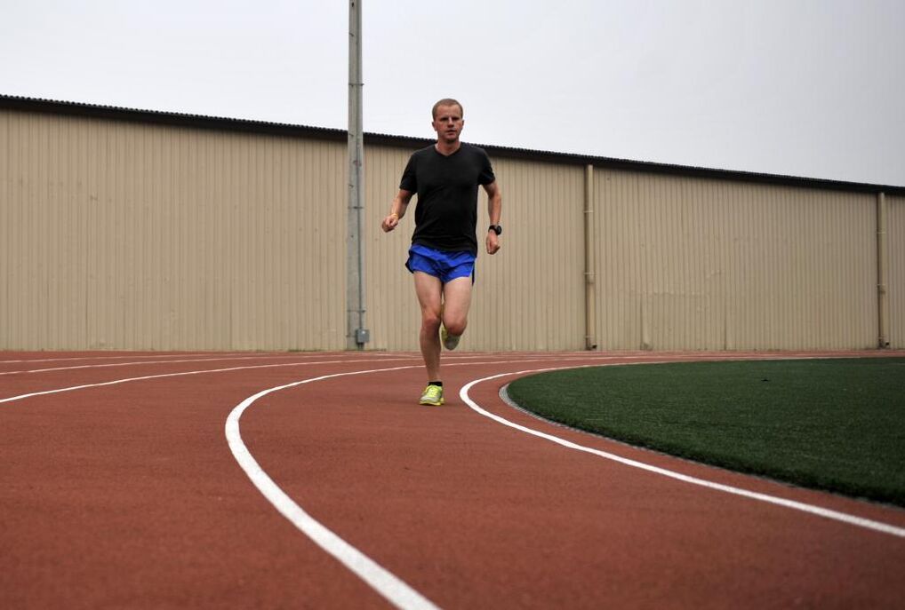 Courir au grand air a un effet positif sur le traitement de la prostatite